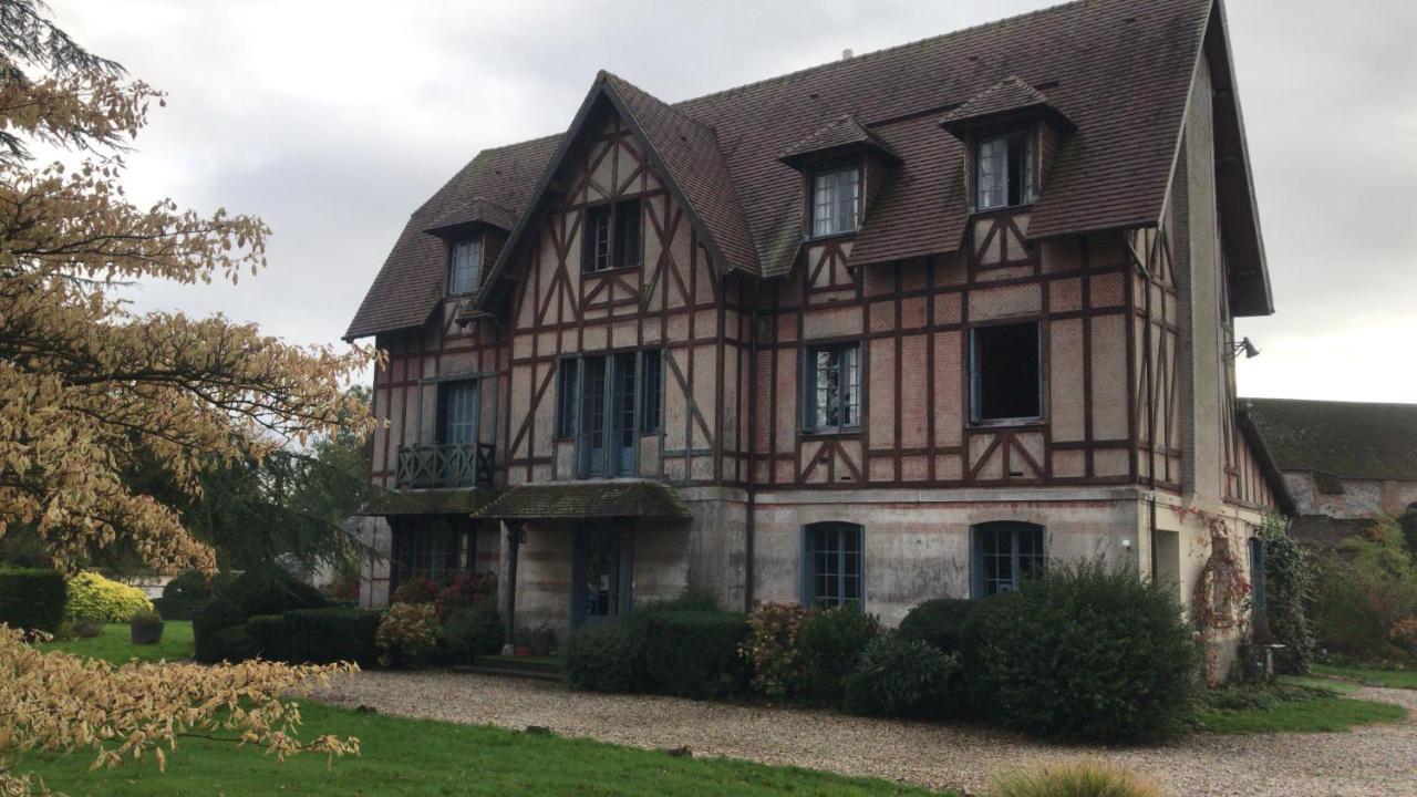 Hotel Manoir De Graincourt Derchigny Exterior foto